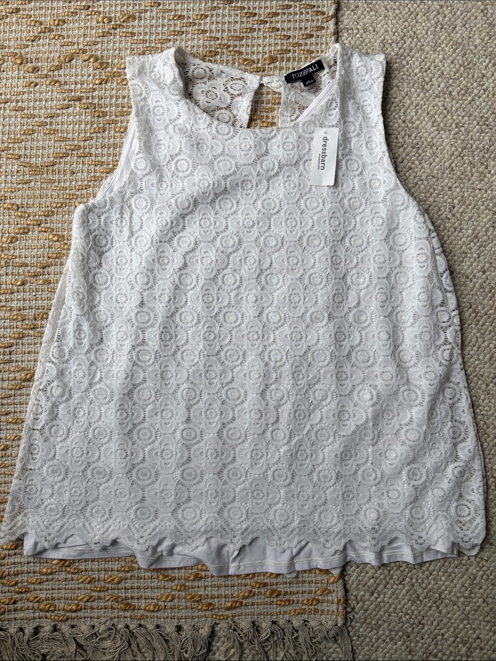 Dress Barn White Floral Lace Sleeveless Shell